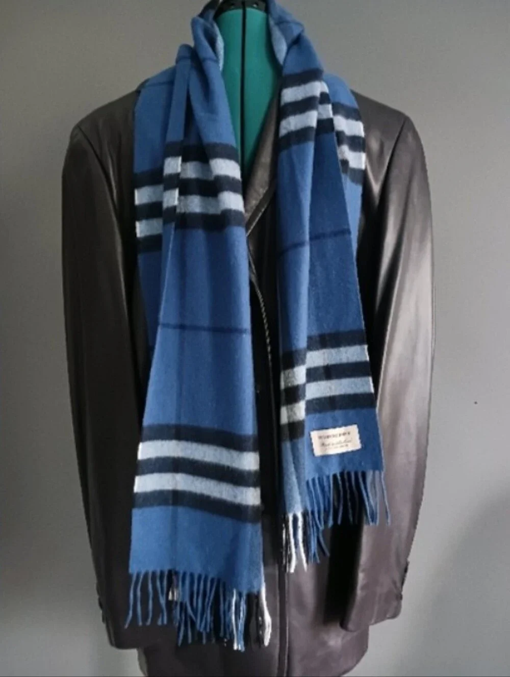 Burberry Cashmere Winter Scarf 72